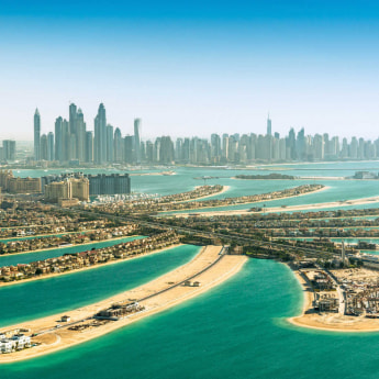 Book a private transfer from Dubai airport